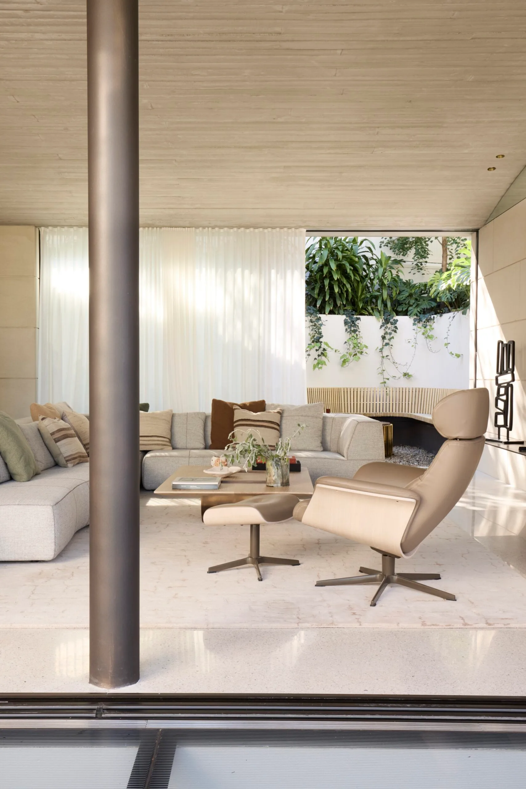 Indoor outdoor living