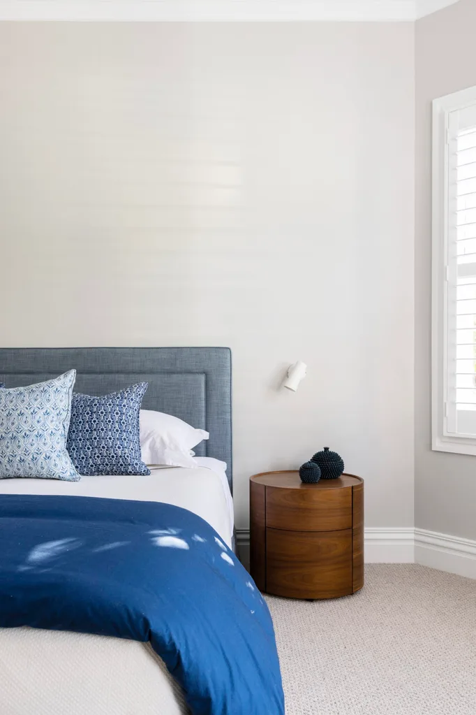 Contemporary home bedroom