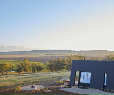 Cabin overlooking Liverpool Plains, Upper Hunter