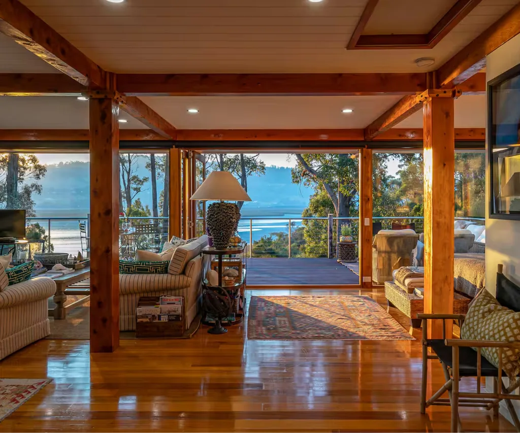 Huon River Hideaway