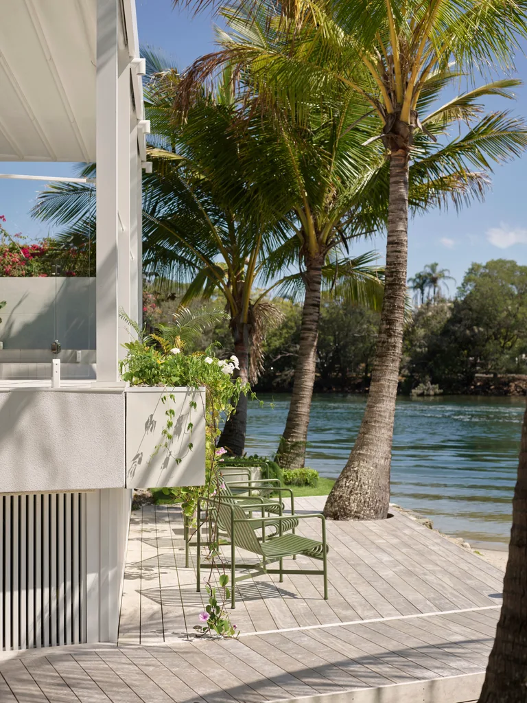 Noosa river house