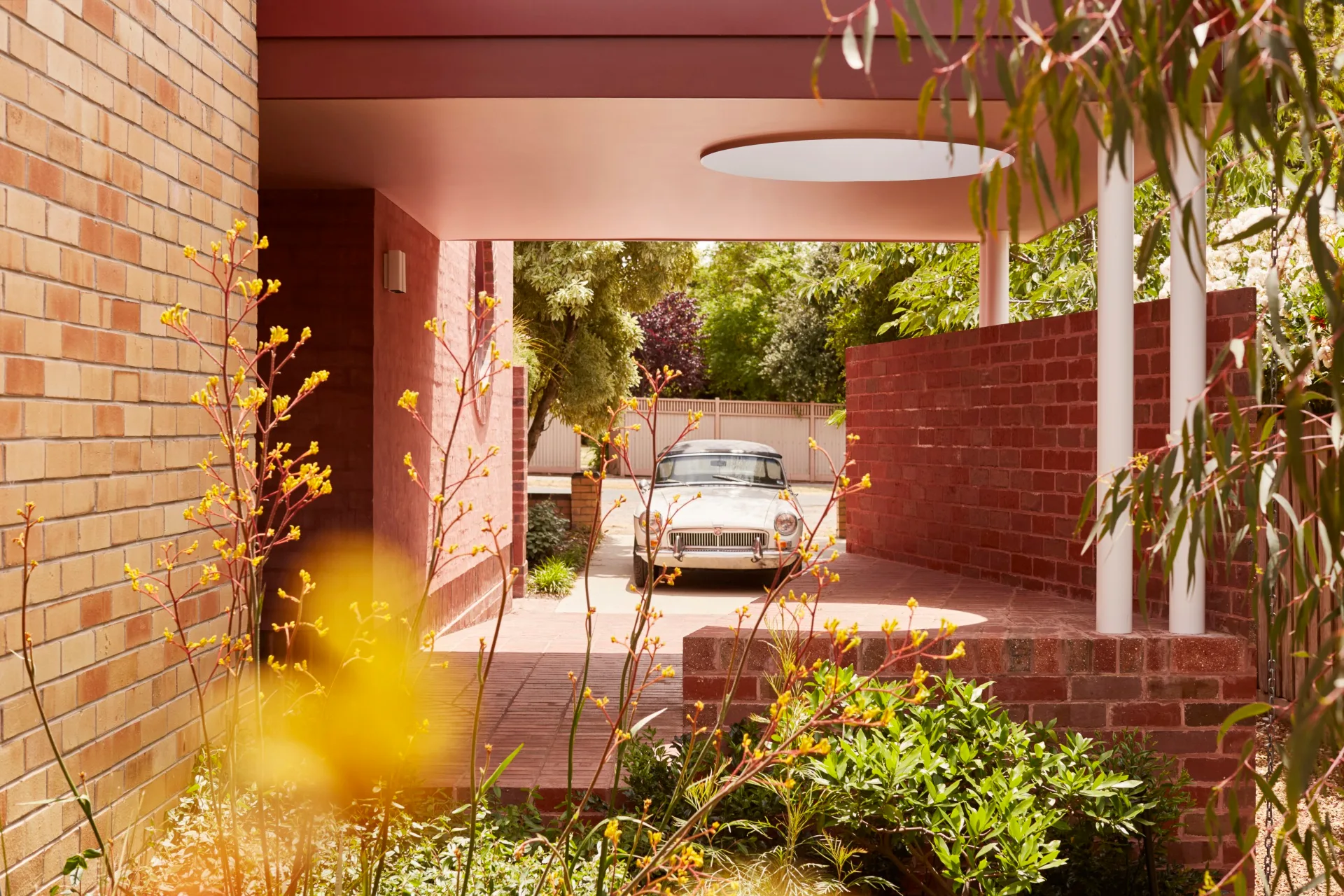 Retro bungalow home carport