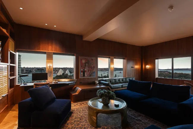 A Sydney apartment overlooking the harbour