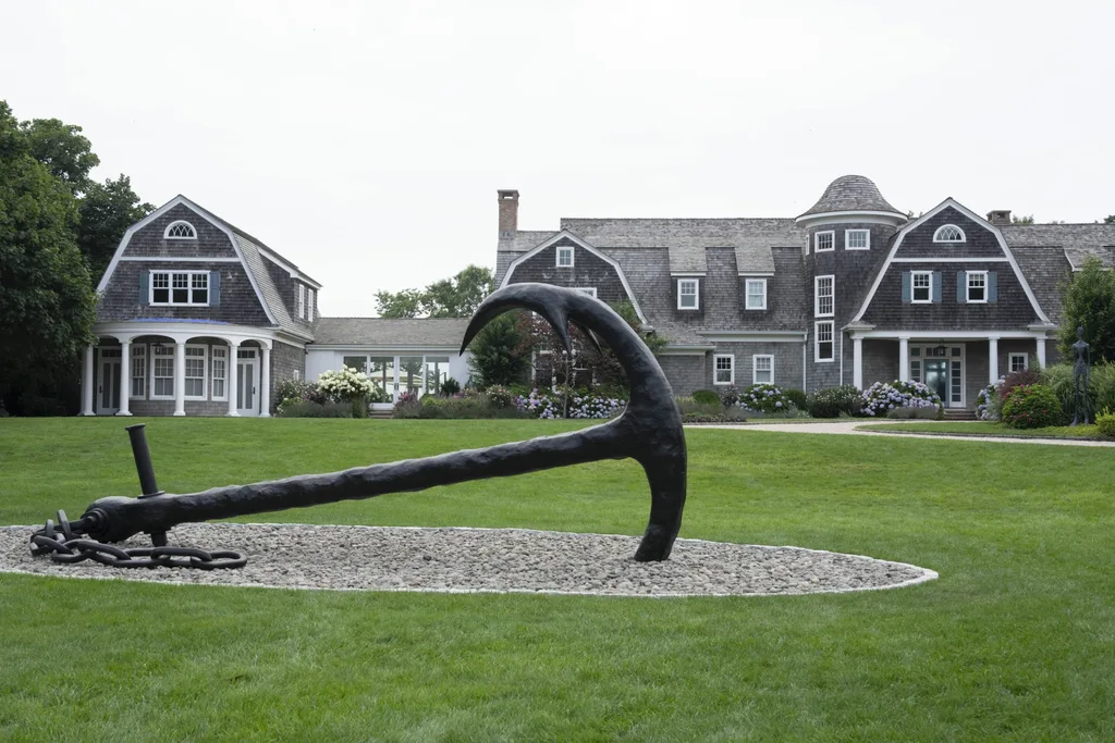 Netflix's Sirens filming location