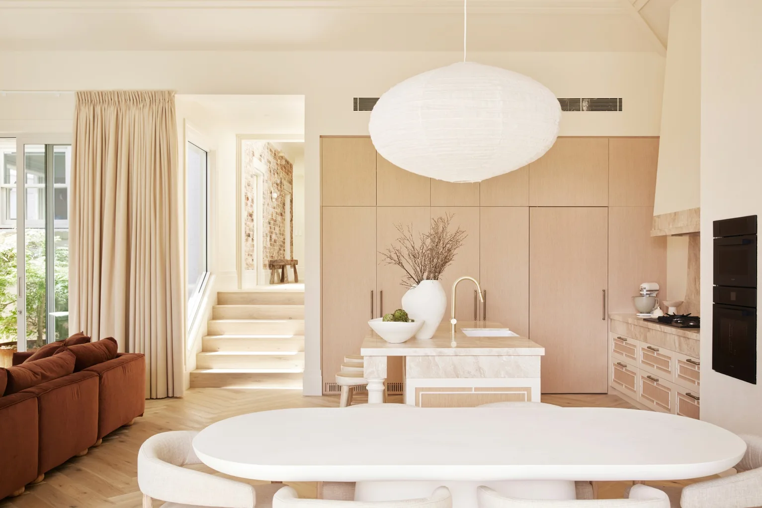 Tour A 'Cali Cool' Refresh By Three Birds Renovations | Homes To Love