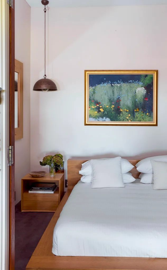 Bedroom in Mark Bouris home, Belle Helena