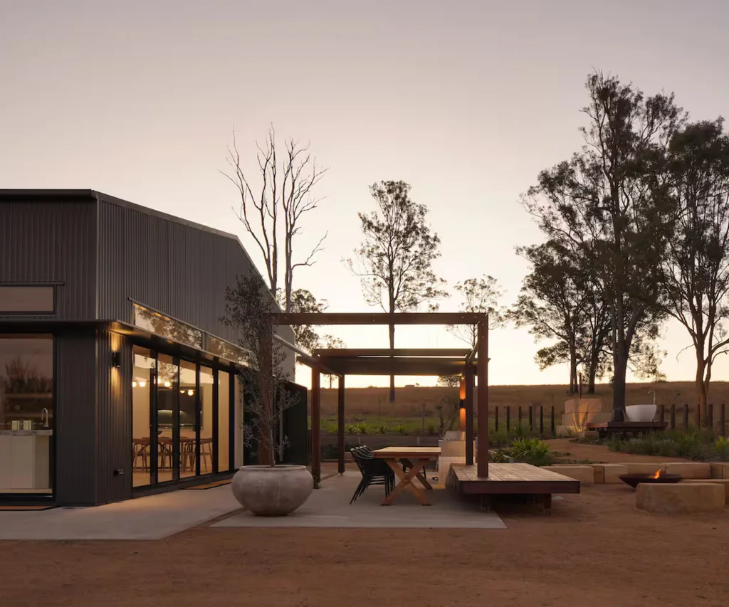 Skyline Barn, a Scenic rim accommodation stay