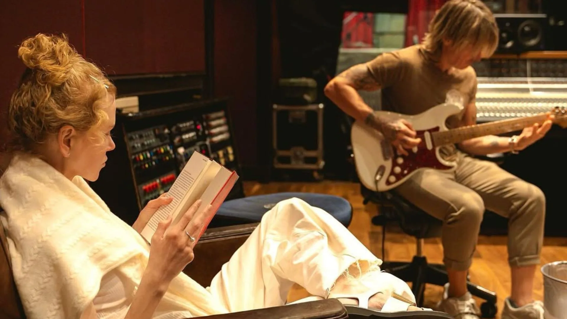 Nicole Kidman and Keith Urban at home  in the studio together. 