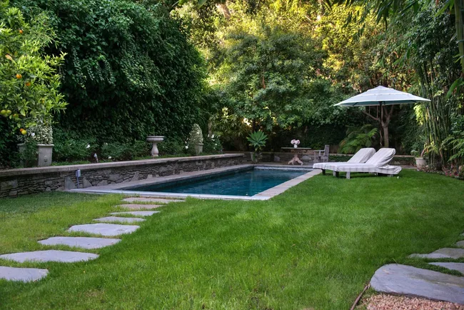 Jennifer Lawrence Beverly Hills Home pool