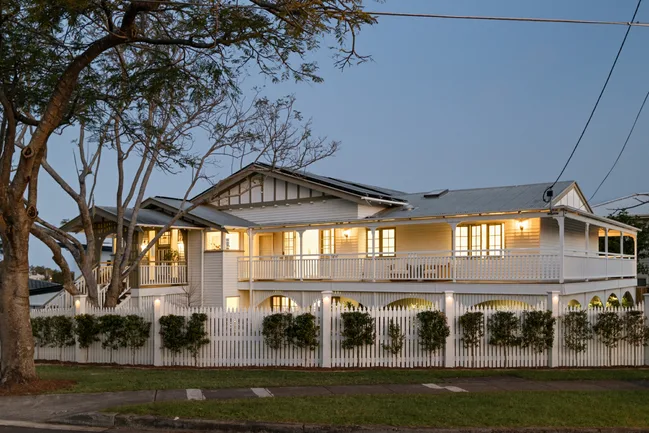 Leah and Ash's Queenslander home street view
