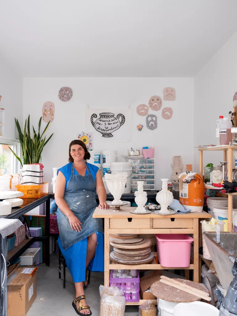 Ebony Russell artist