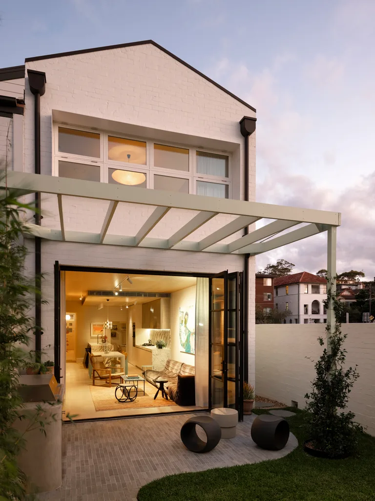 Terrace home back garden