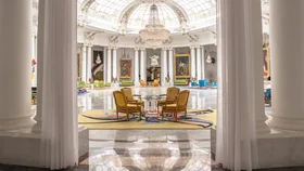 Salon in luxe hotel in French Riviera