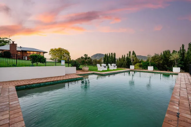 Swimming pool at 639 Castlereagh Mudgee