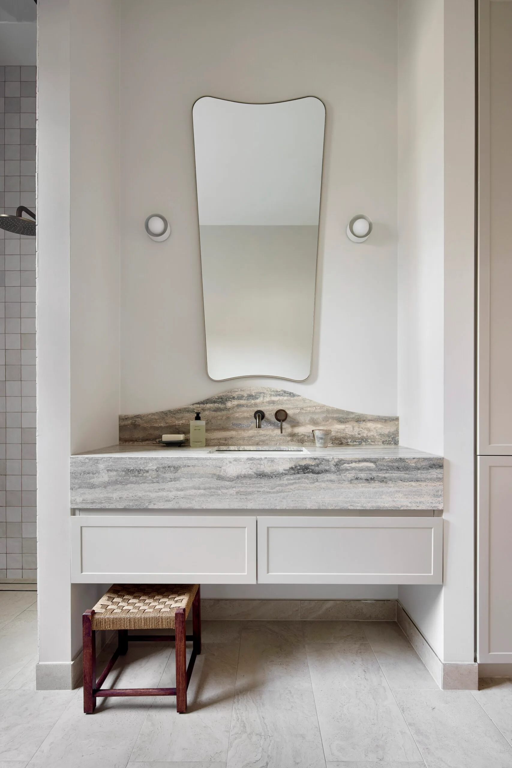 Bathroom vanity