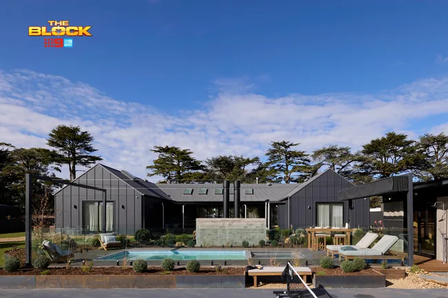 Robby and Mat The Block pool