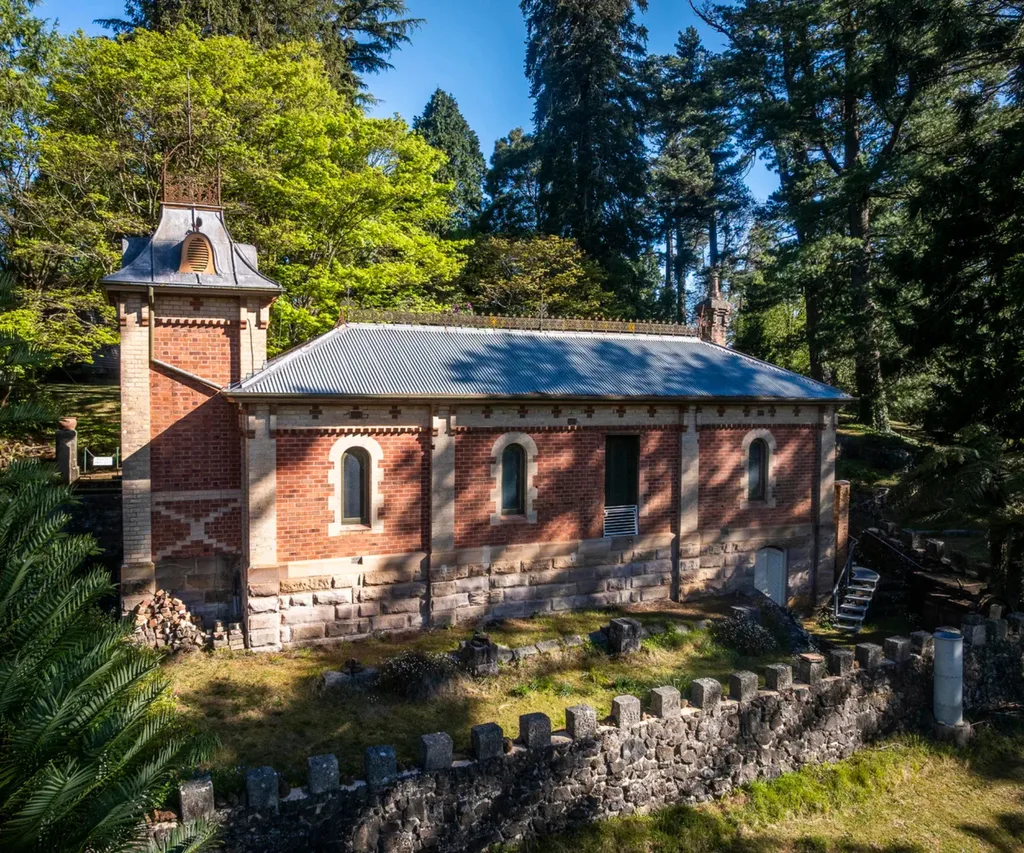 A brick building on Wynstay Estate