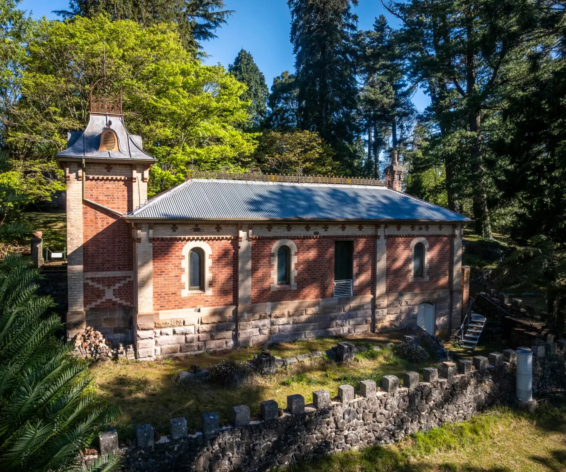 A brick building on Wynstay Estate