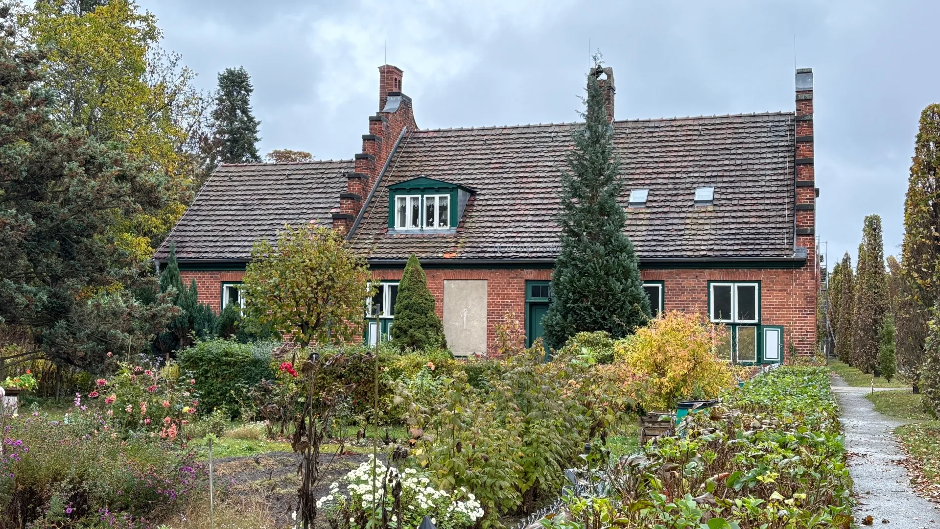 Ruby Bell family home in Maxton Hall (1)