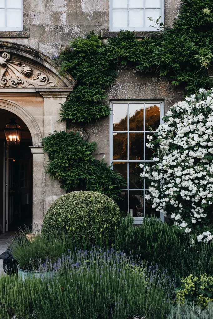 Greenery covers The Pig Near Bath hotel