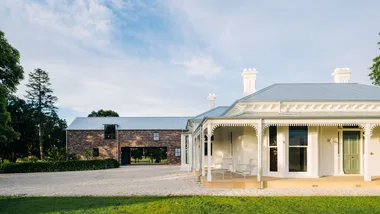 Leighton House, Stayz
