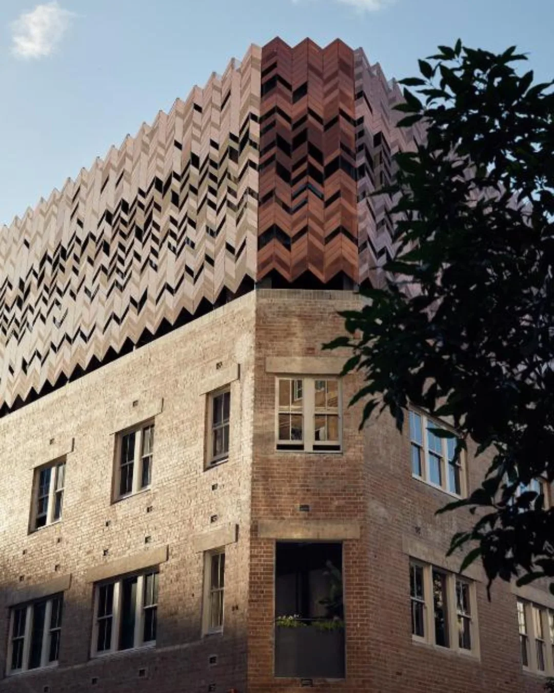 Paramount House Hotel