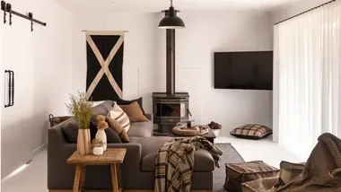 Pillows and Jam is a boutique farm retreat on a 5-generation sheep farm in Victoria, with a fireplace