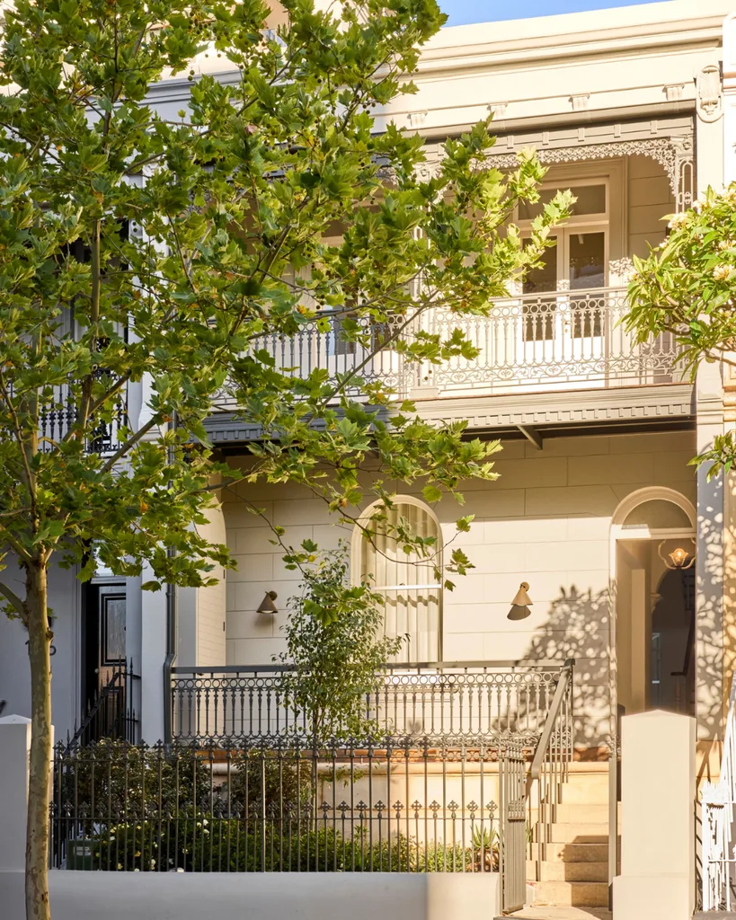 The charming filigreed facade of the Potts Point terrace.