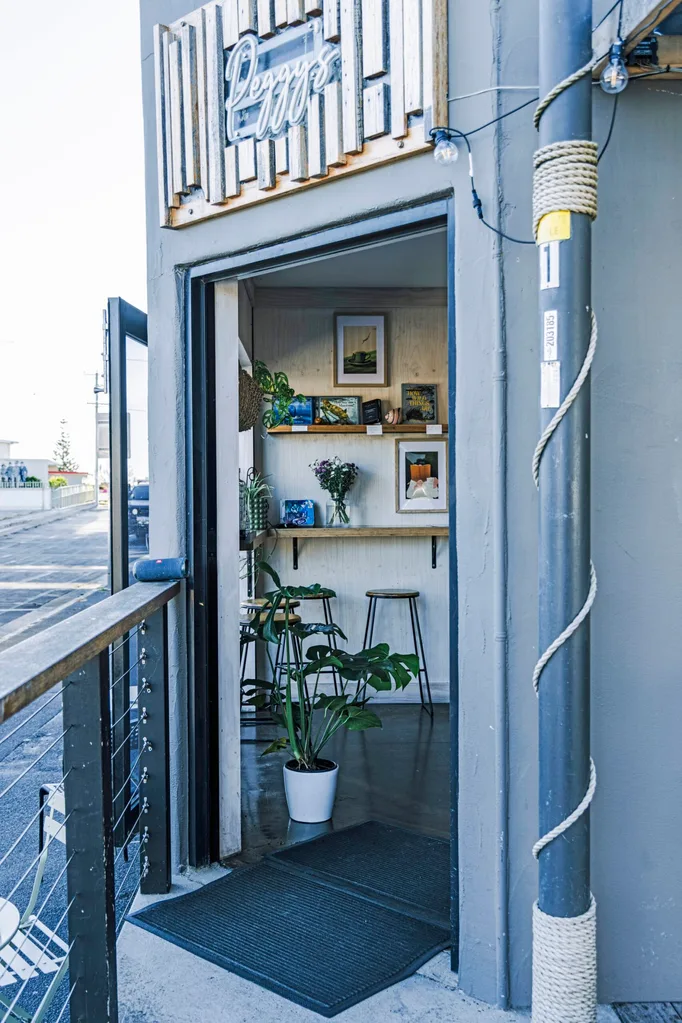 The entrance to Peggy's, Bicheno