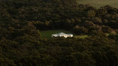 Lights Cottage, a farm Stay in Western Australia at Ocean Beach