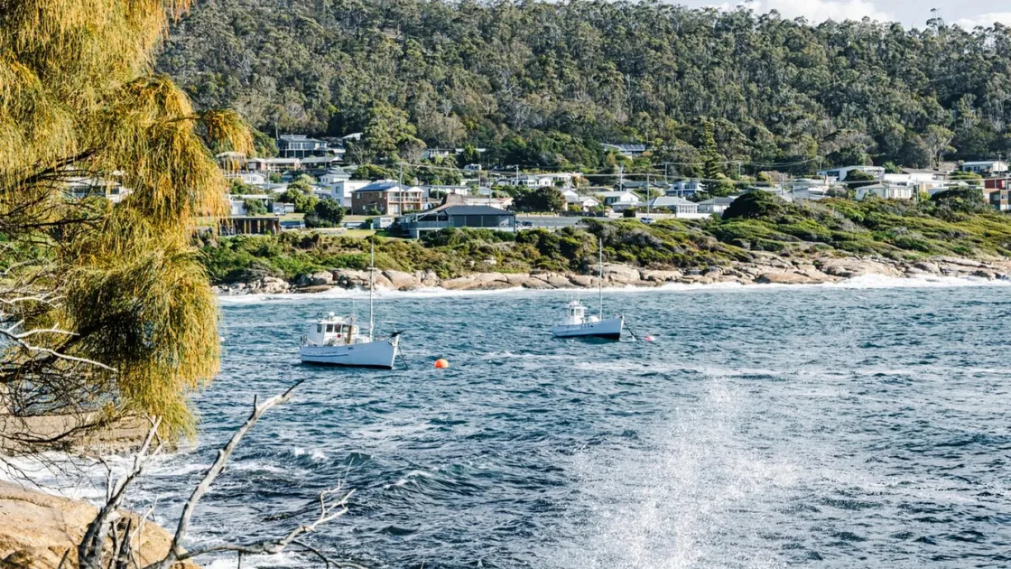 The most quaint coastal and country towns to retire in across Tasmania