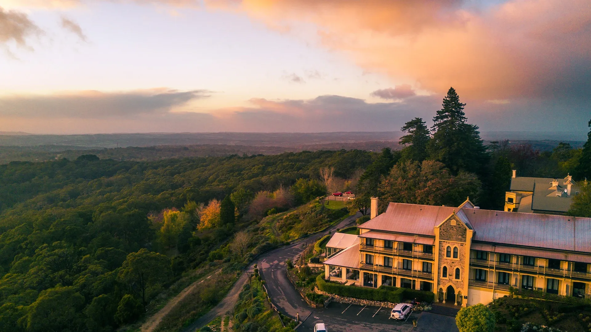 homestolove.com.au - Rachel Weisz - 13 romantic getaways in South Australia, from wild coastlines to wine country