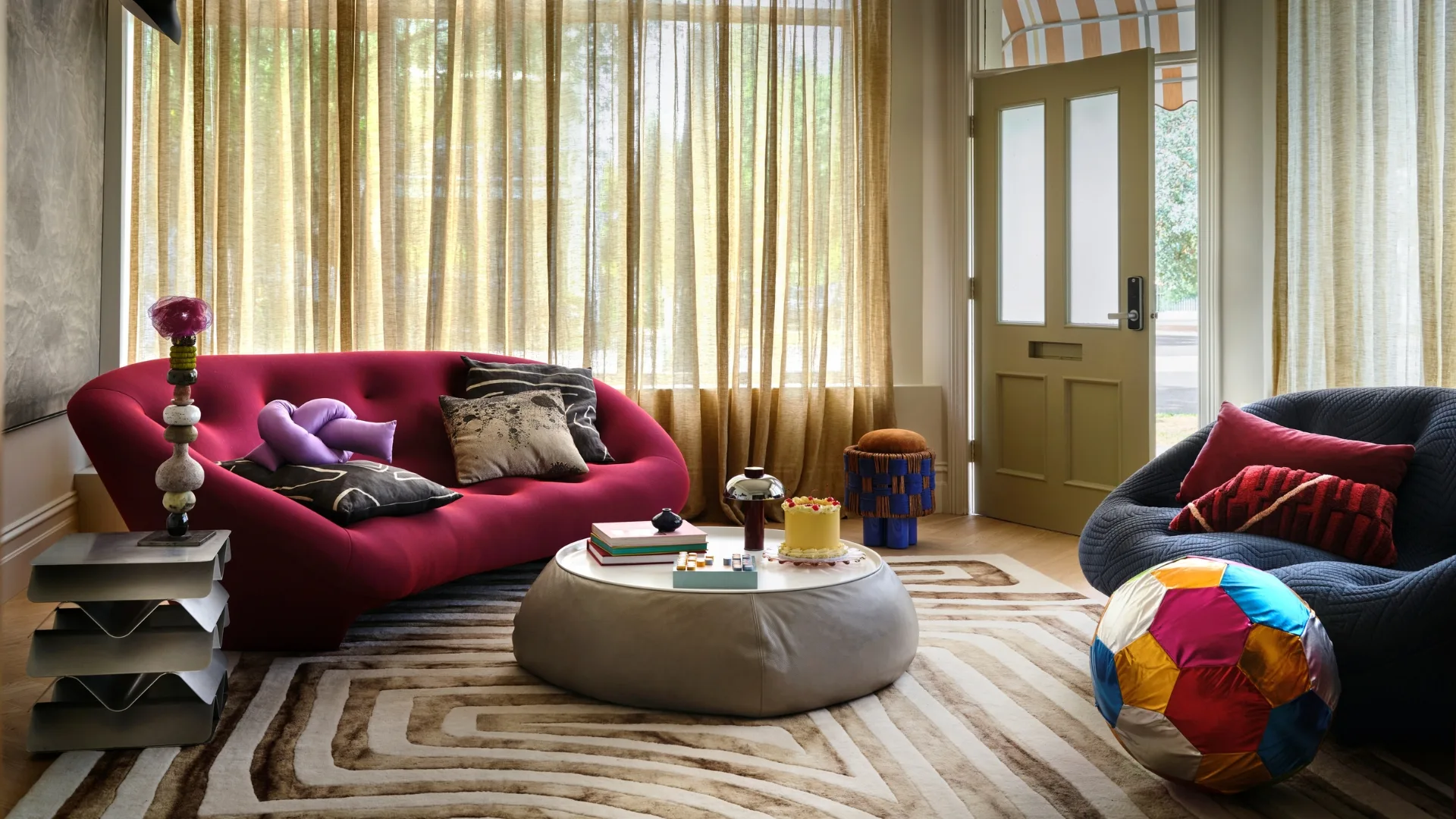 homestolove.com.au - Judy Pascoe - A former corner shop in Melbourne is rejigged into a family home