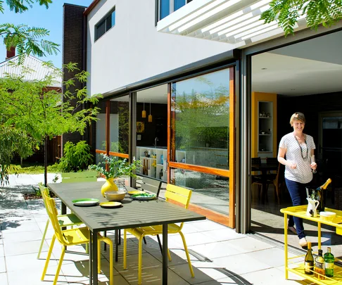 Modern cottage extension