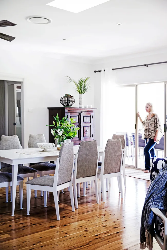 Gallery – Cathy and John's Resort-Style Family home