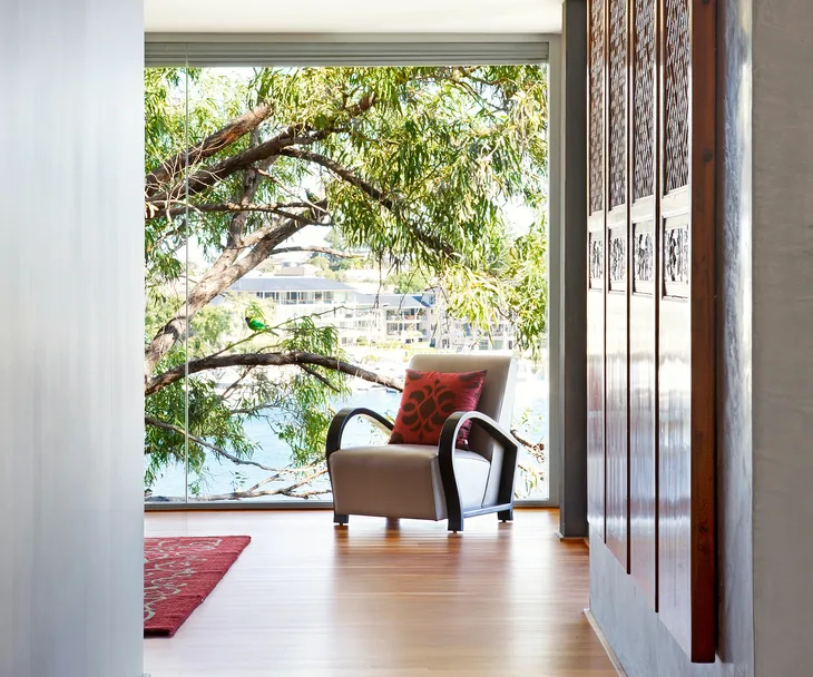 riverfront home Perth