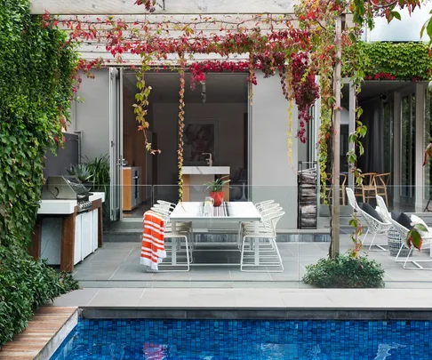 Melbourne garden designed for sensational seasonal colour