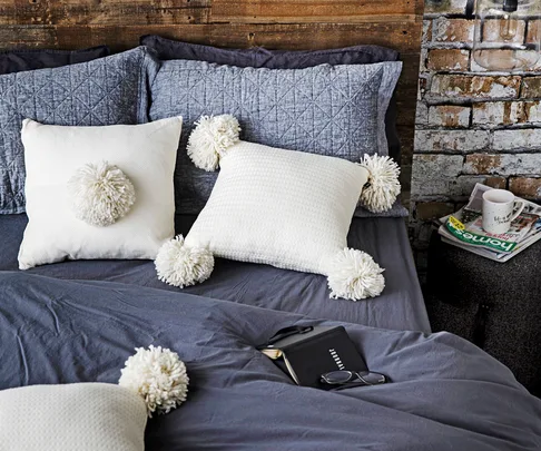 DIY pom pom cushion