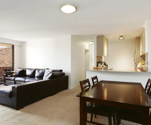 apartment living room kitchen dining