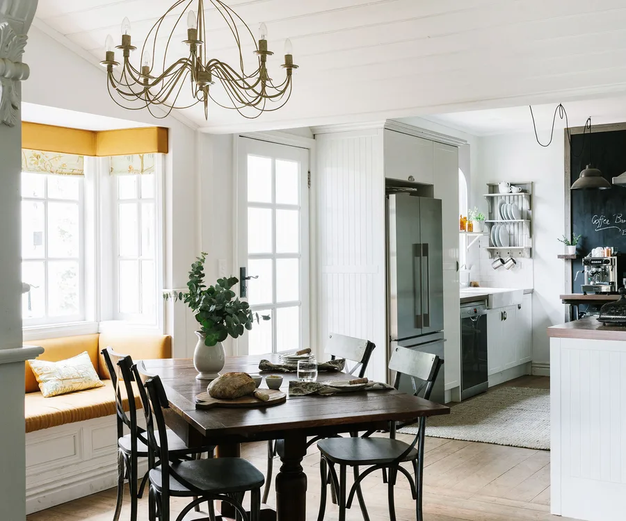 A country dining room at Acre of Roses in Trentham
