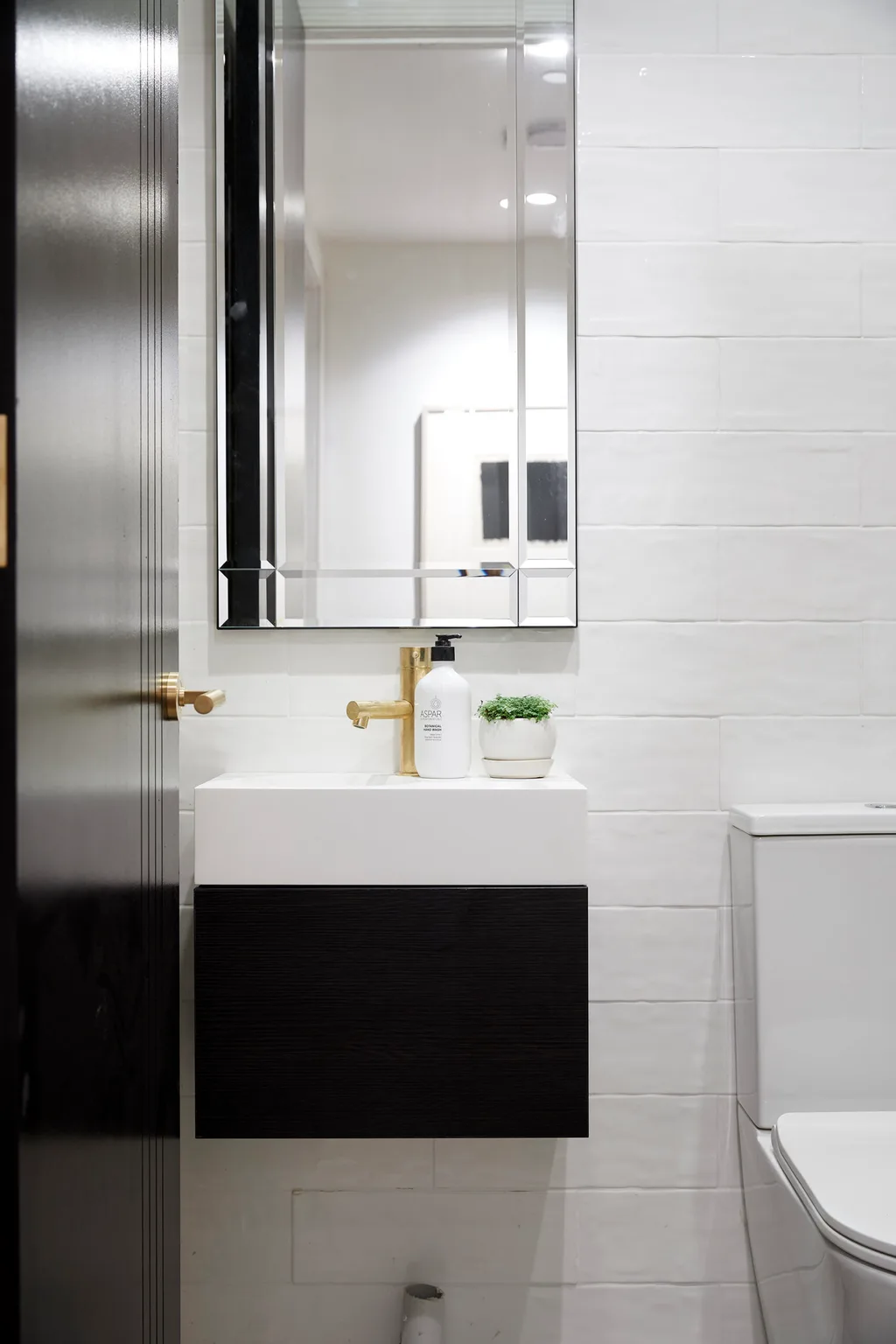 The Block 2018: Hallway, laundry and powder room reveals