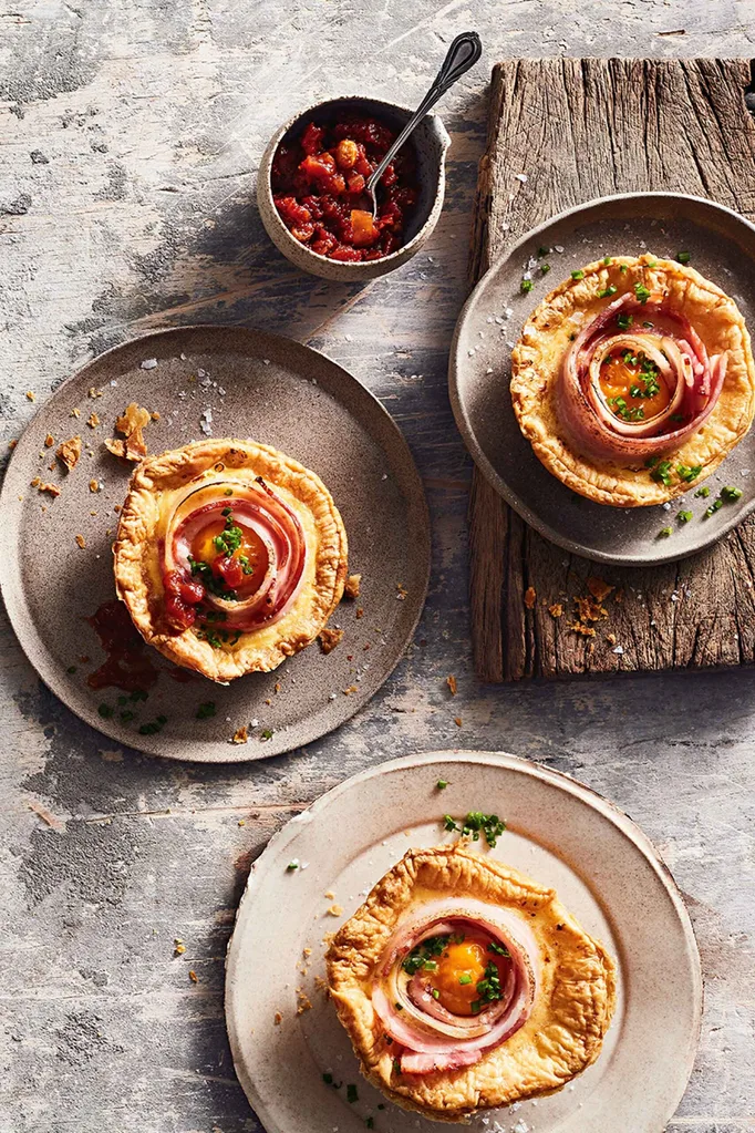bacon and egg pies served with chutney