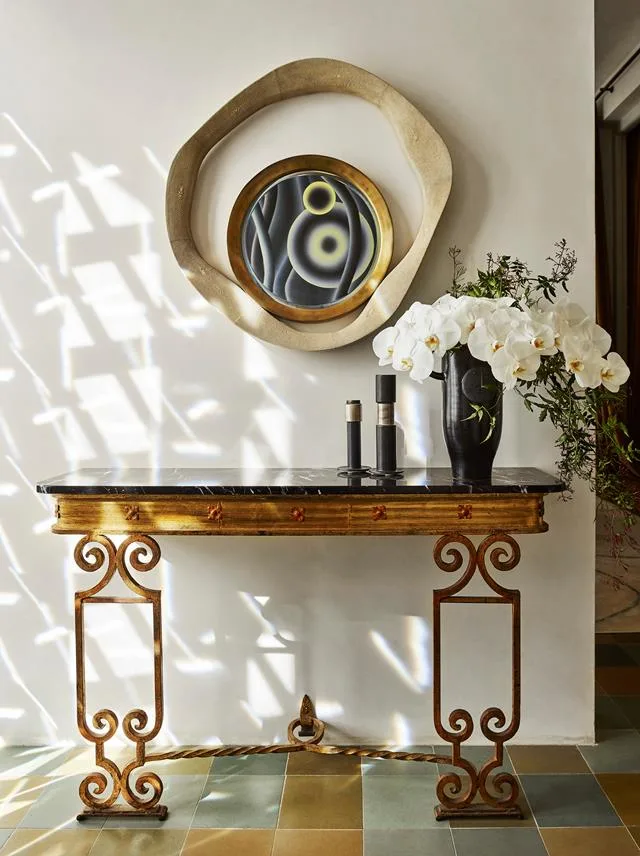 Console Design Ideas to Enhance Your Living Room