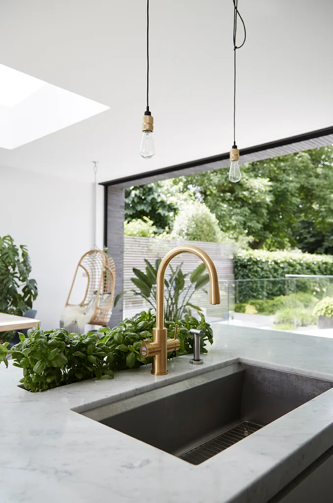 Declutter Your Kitchen with These Expert Tips