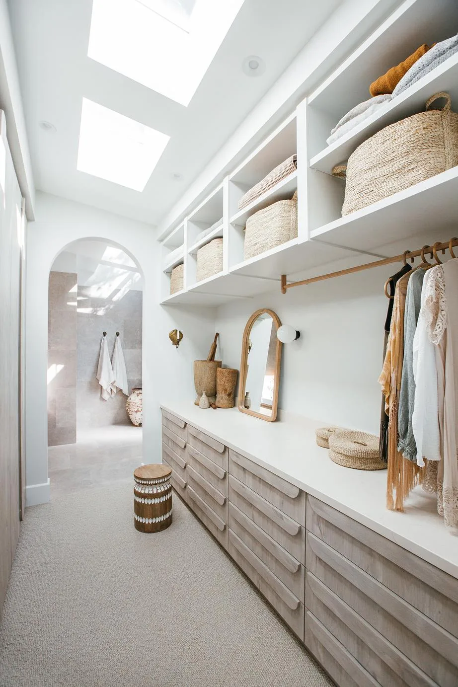 Walk In Wardrobe How To Design The Perfect Closet