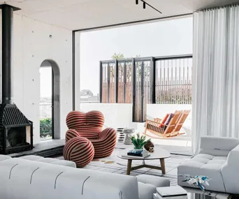 18 homes with impeccable indoor-outdoor flow