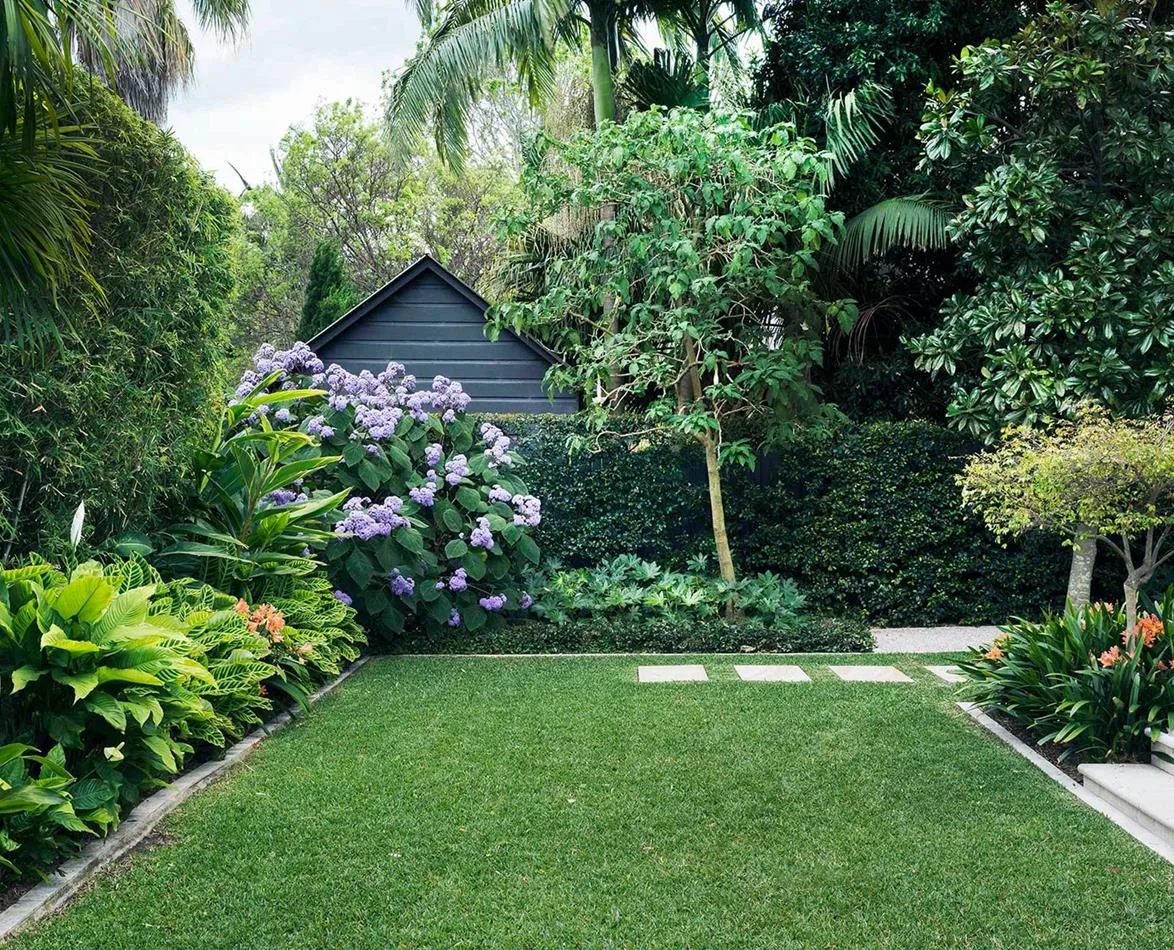 how to declutter your garden
