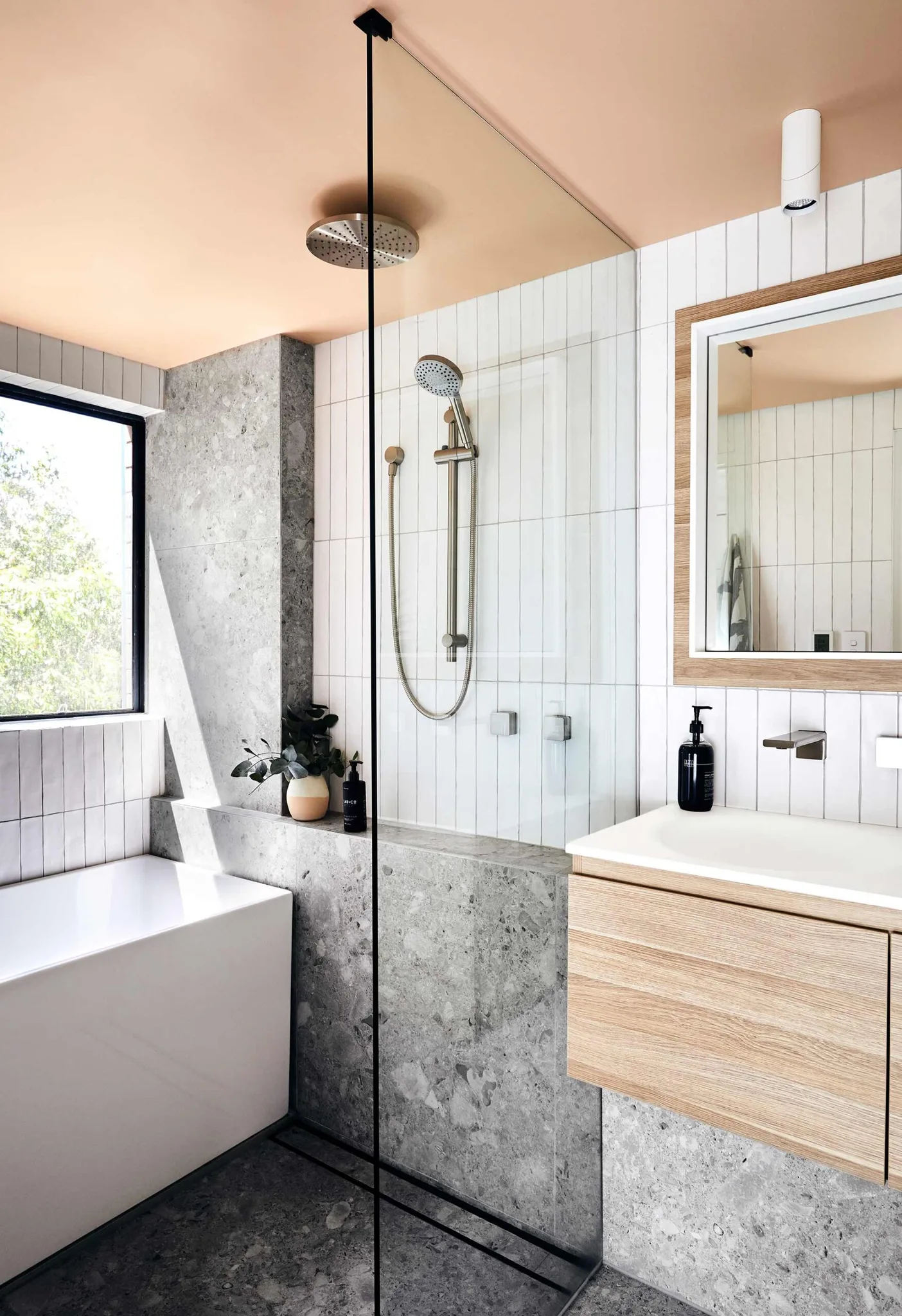 The best budget bathroom renovation ideas under $1000
