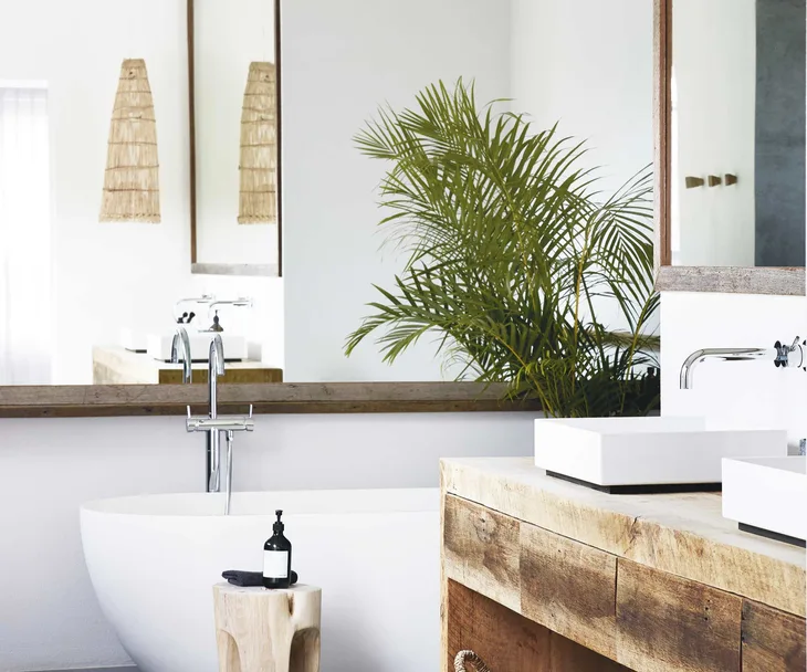 22 modern white bathrooms that will make you crave a reno