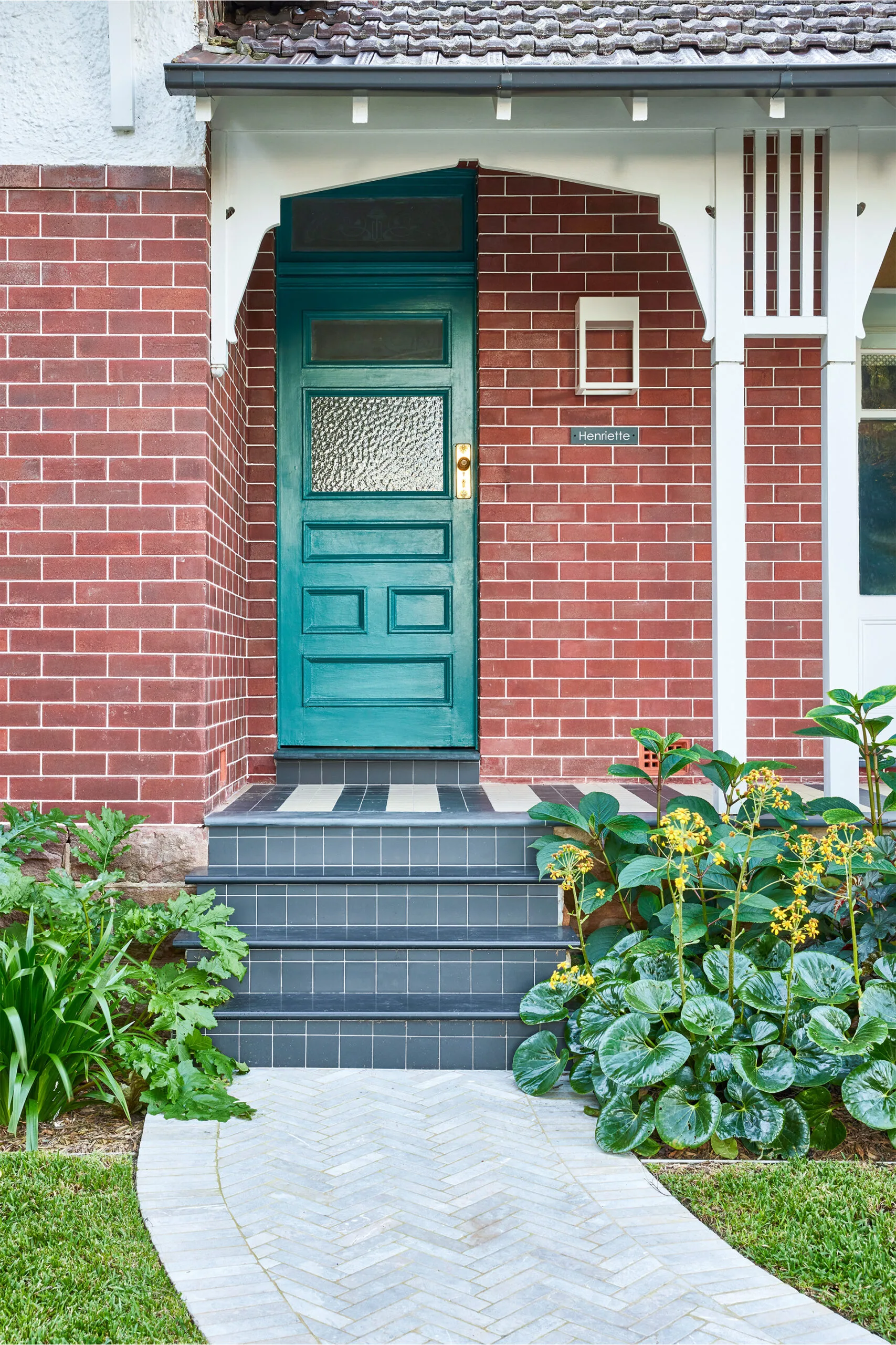 21 fabulous front door colour ideas to try